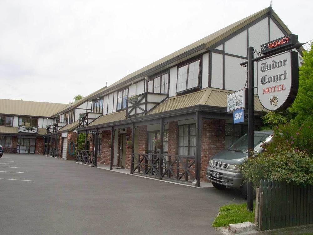 Tudor Court Motel Christchurch Extérieur photo