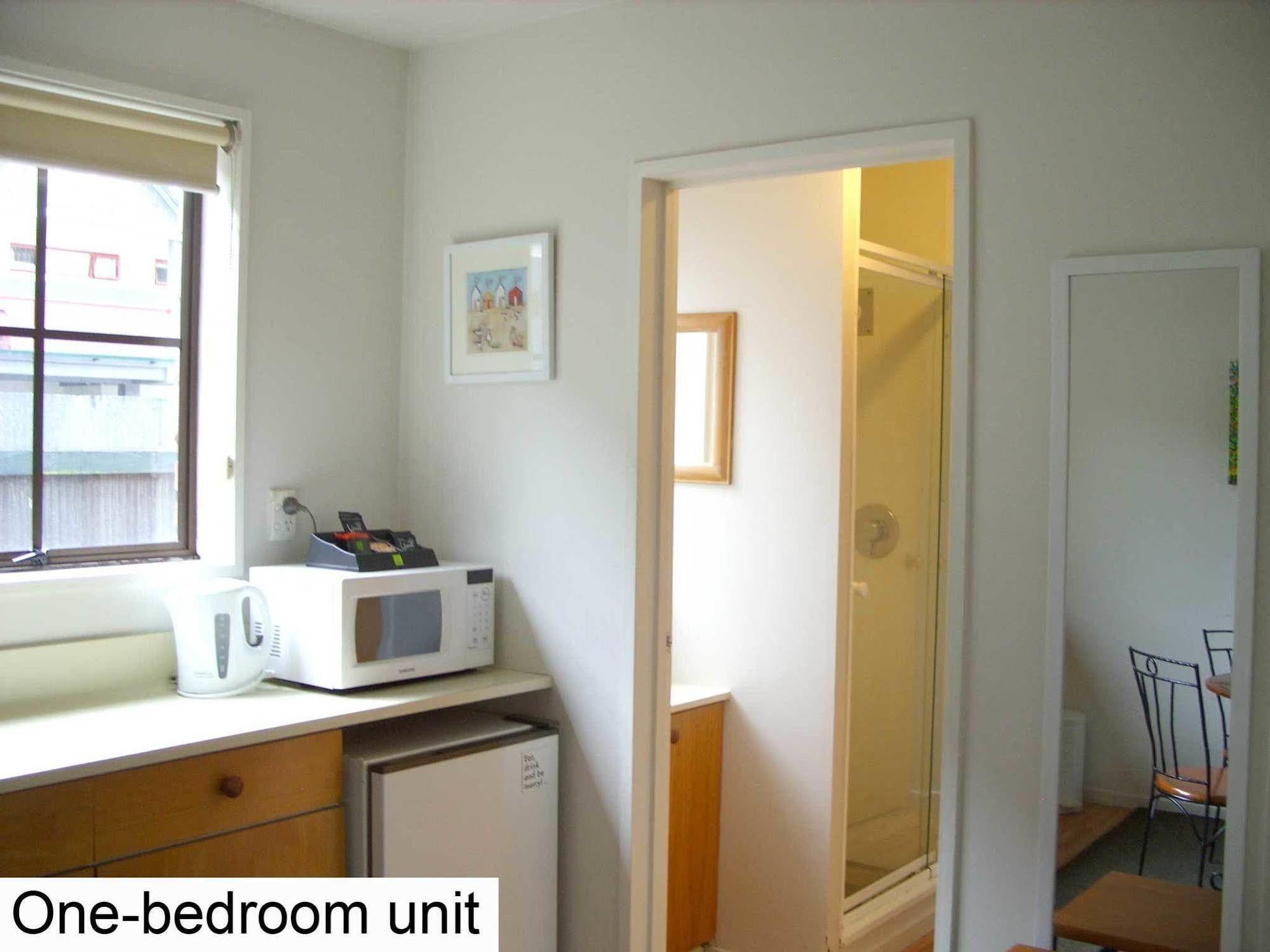 Tudor Court Motel Christchurch Extérieur photo